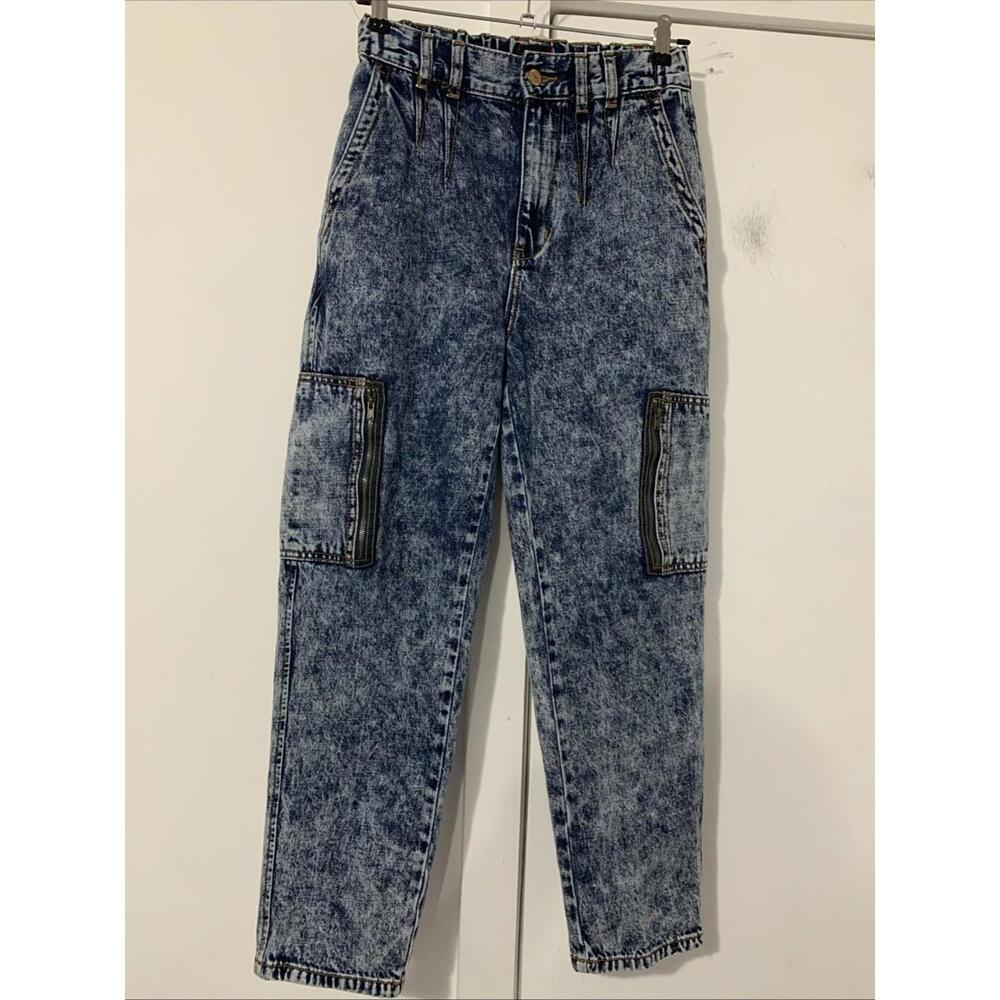 BDG Urban Outfitters bleach Acid washed cargo jeans, Small Excellent